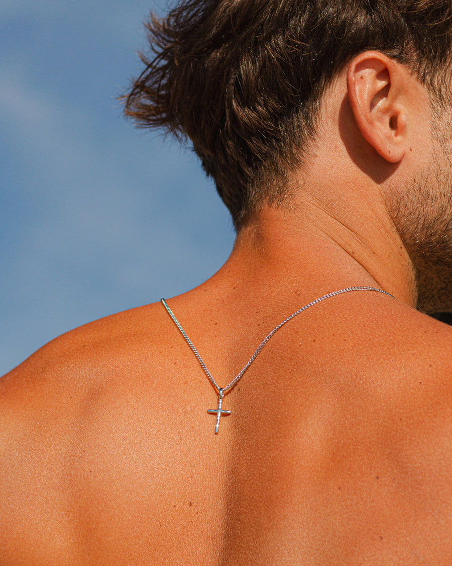 CROSS SILVER NECKLACE
