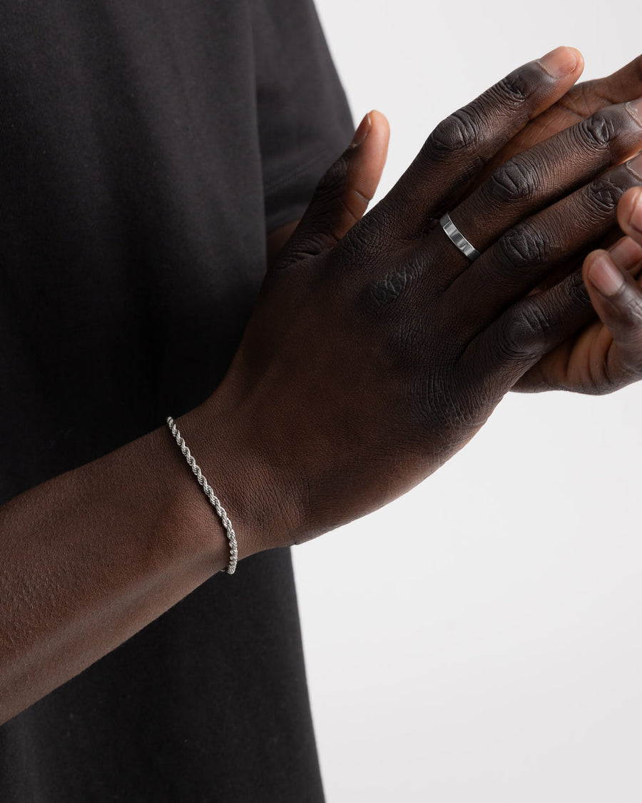 VERO SILVER RING